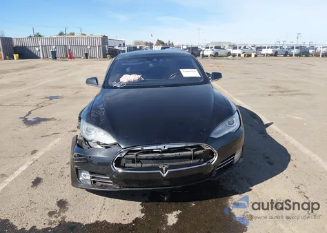 2016 Tesla Model S 90D/P100D/P85D/P90D z USA, uszkodzony, nr VIN 5YJSA1E40GF118407